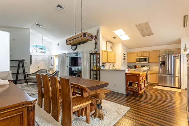 $449,999 | 316 Hammocks Trail, Greenacres, FL 33413