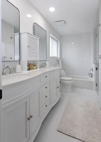 $449,999 | 316 Hammocks Trail, Greenacres, FL 33413