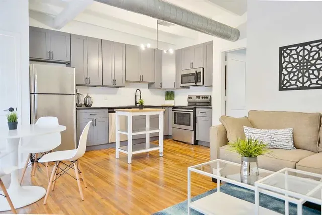 $1,245 | 219 Marshall Street, Unit 112, Houston, TX 77006