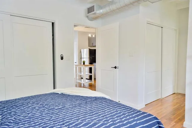 $1,245 | 219 Marshall Street, Unit 112, Houston, TX 77006