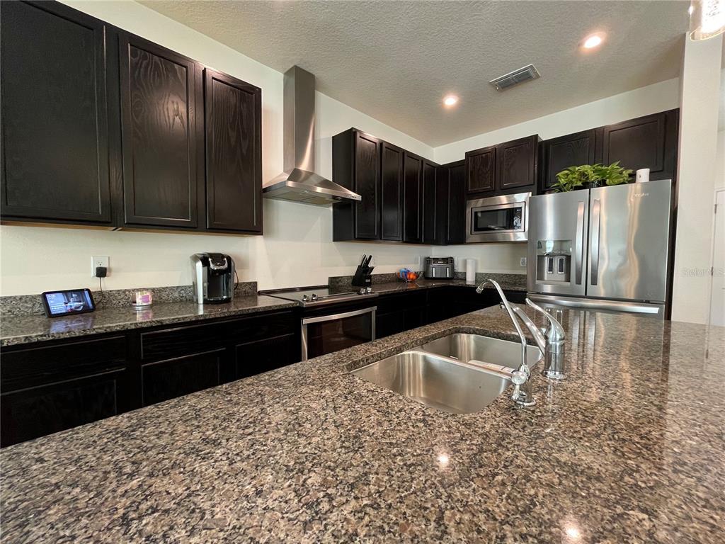 2630 Avian Loop Kissimmee, FL 34741 - Photo 12 of 26