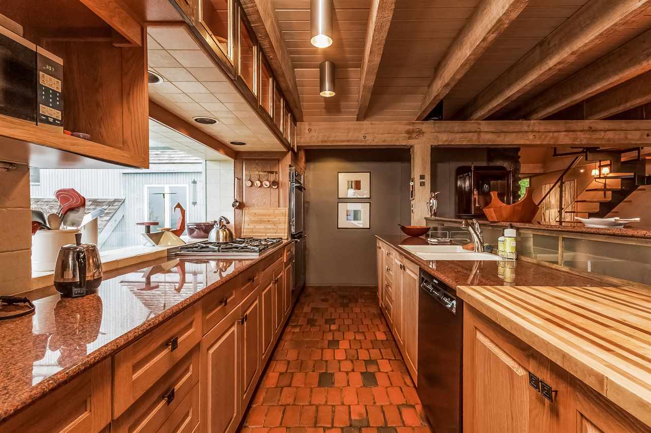 211 Cider Hill Road Warren, VT 05674 - Photo 7 of 37
