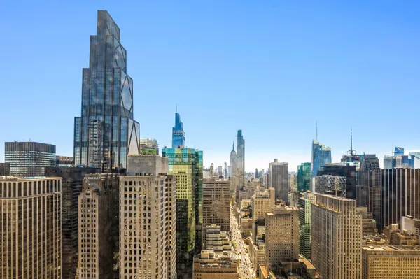 $2,650,000 | 641 5th Avenue, Unit 45G | Midtown East