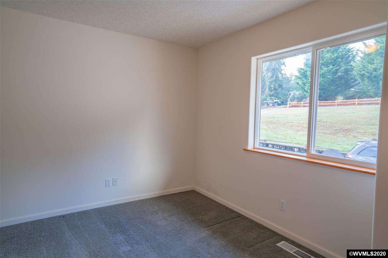 2508 Liberty Road Dallas, OR 97338 - Photo 23 of 41