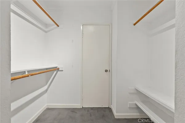 a en suite bathroom with a shower