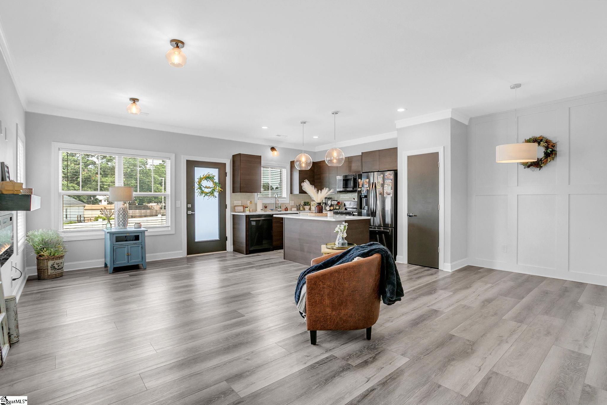 128 Park Avenue Greer, SC 29651 - Photo 8 of 44