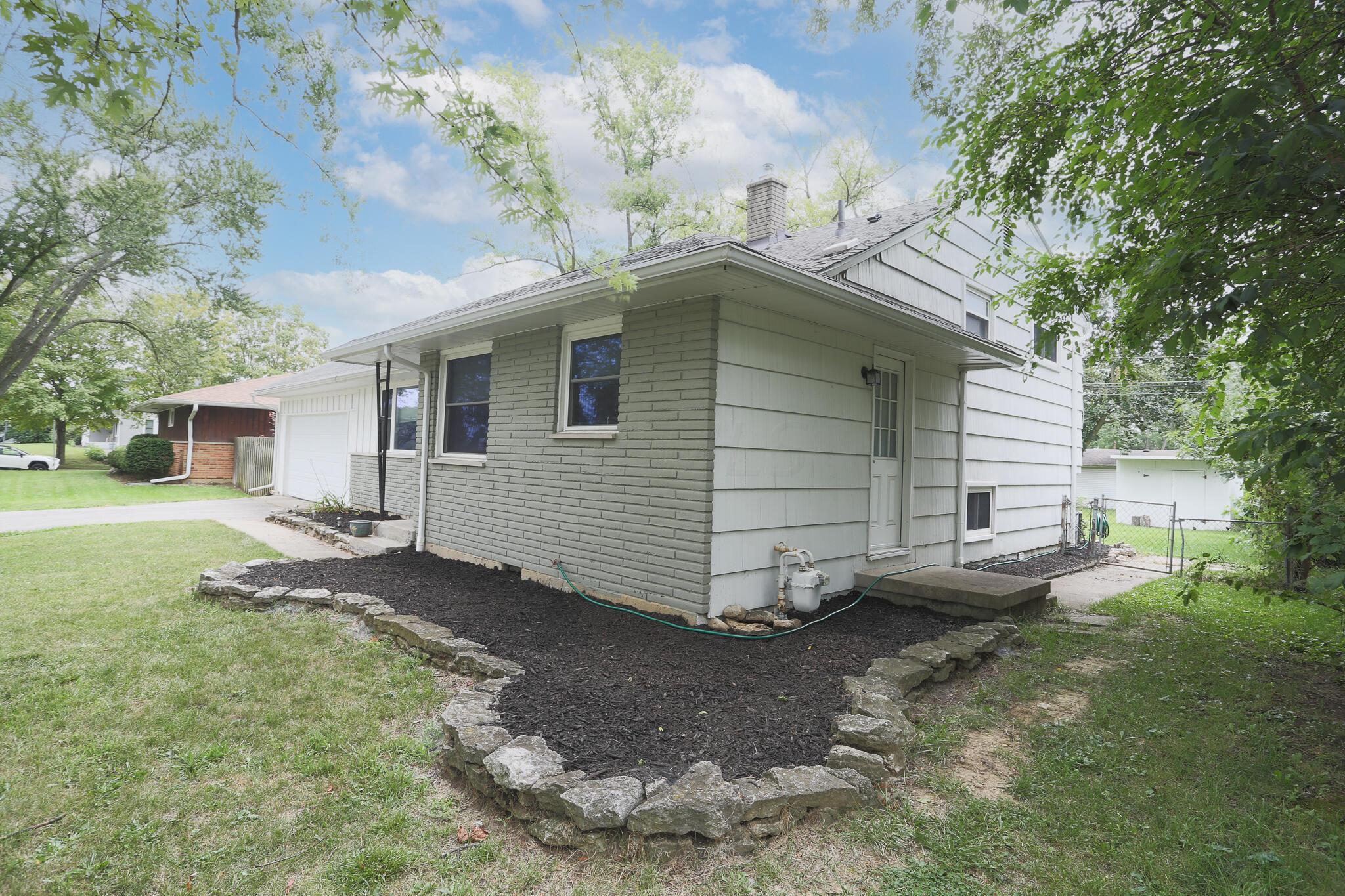 4777 Cemetery Road Hilliard, OH 43026 - Photo 3 of 28 Gallery Image 3