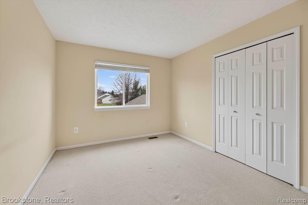 986 Spirea, Unit 44 Howell, MI 48843 - Photo 24 of 49