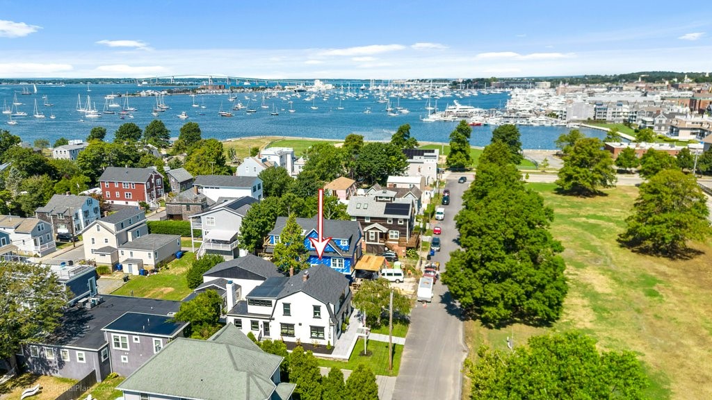 15 Clinton Street Newport, RI 02840 - Photo 1 of 50