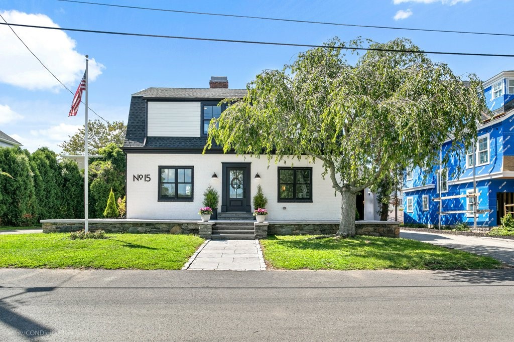 15 Clinton Street Newport, RI 02840 - Photo 2 of 50