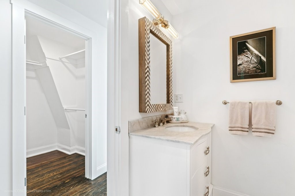 15 Clinton Street Newport, RI 02840 - Photo 38 of 50
