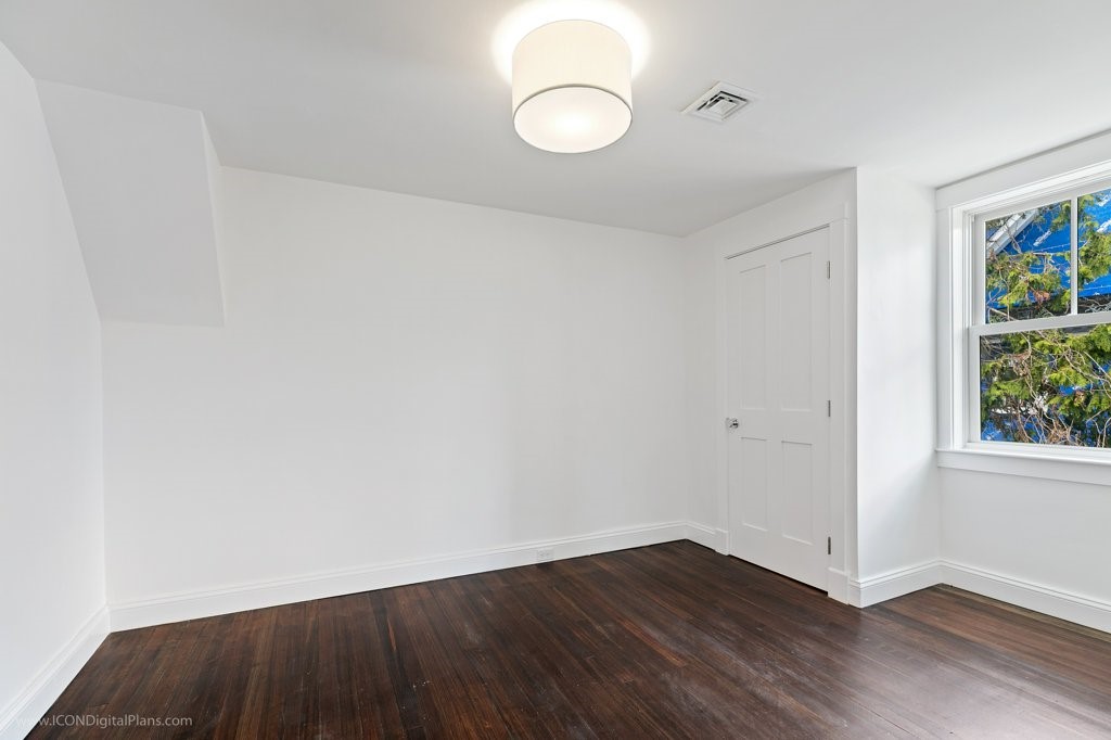 15 Clinton Street Newport, RI 02840 - Photo 40 of 50