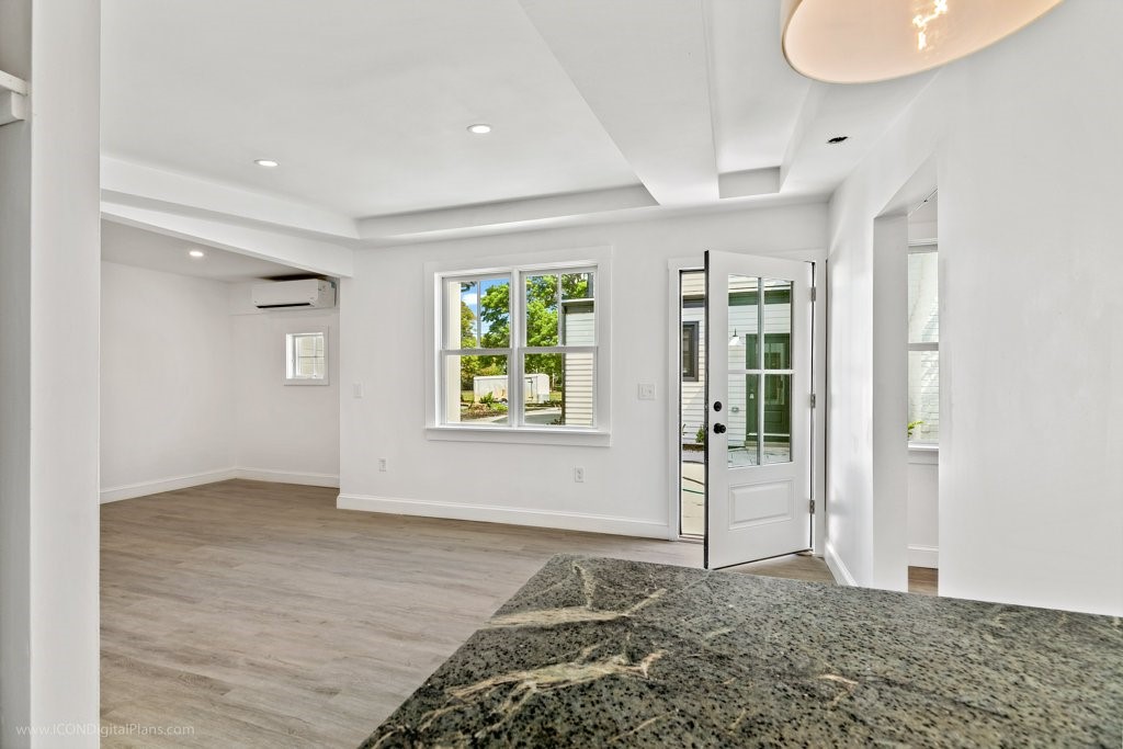 15 Clinton Street Newport, RI 02840 - Photo 46 of 50