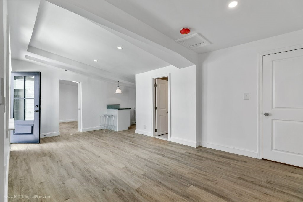 15 Clinton Street Newport, RI 02840 - Photo 47 of 50