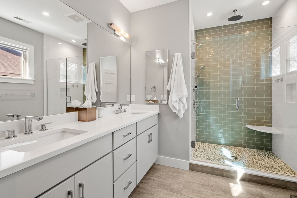 21 Cotter Road, Unit 21 Newton, MA 02468 - Photo 18 of 39 Gallery Image 18