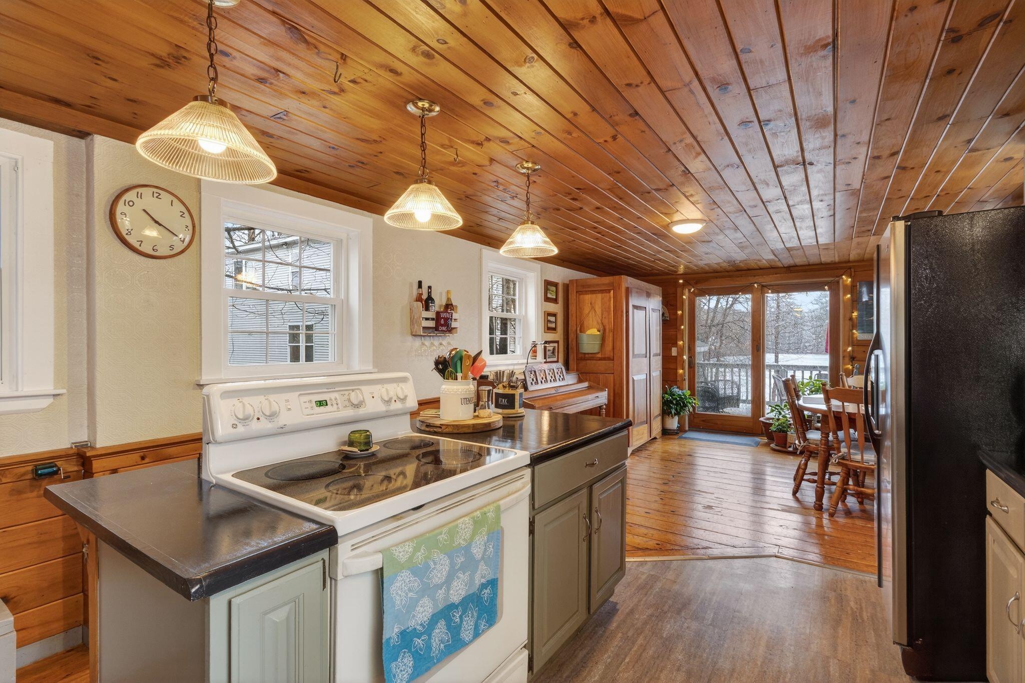 428 Main Street Springvale, ME 04083 - Photo 28 of 63