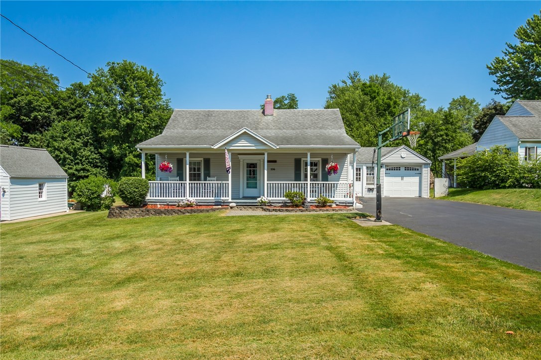 106 Hyde Parkway Palmyra, NY 14522 - Photo 2 of 46