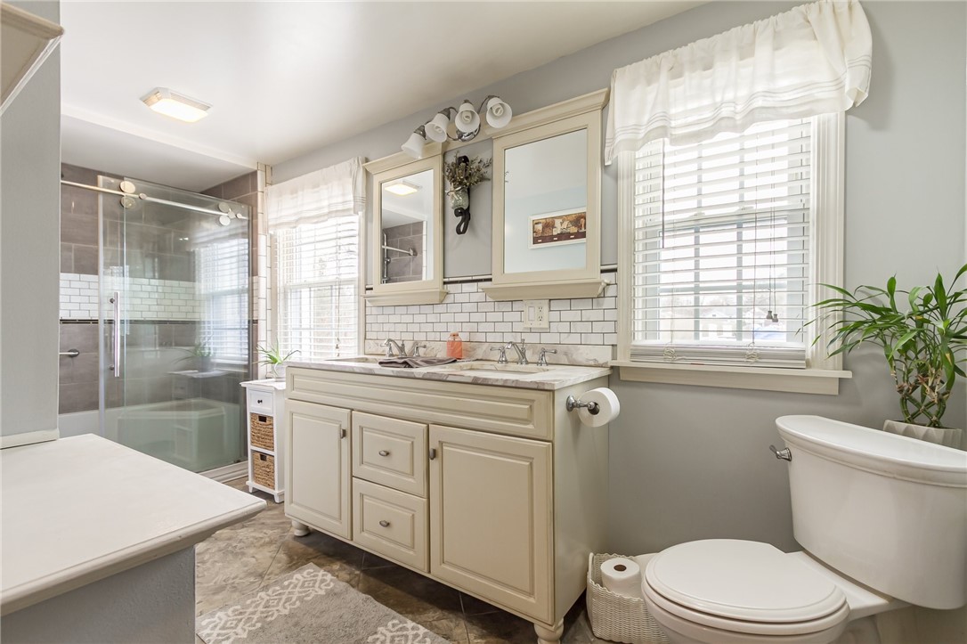 106 Hyde Parkway Palmyra, NY 14522 - Photo 23 of 46