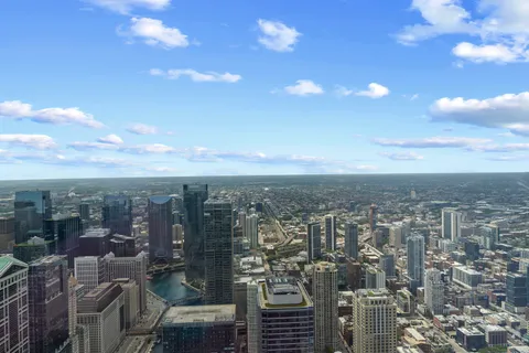 $2,490,000 | 401 North Wabash Avenue, Unit 74D, Chicago, IL 60611