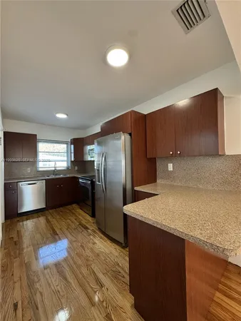 $3,500 | 5353 Southwest 6th Street, Miami, FL 33134