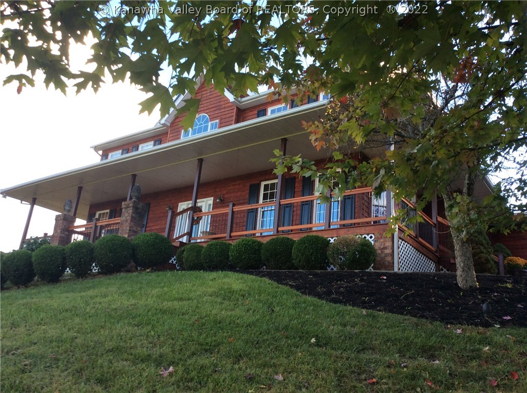 115 Newcomer Road South Charleston, WV 25309 - Photo 2 of 28 Gorgeous one owner home. Immaculate. Long front porched. Covered.