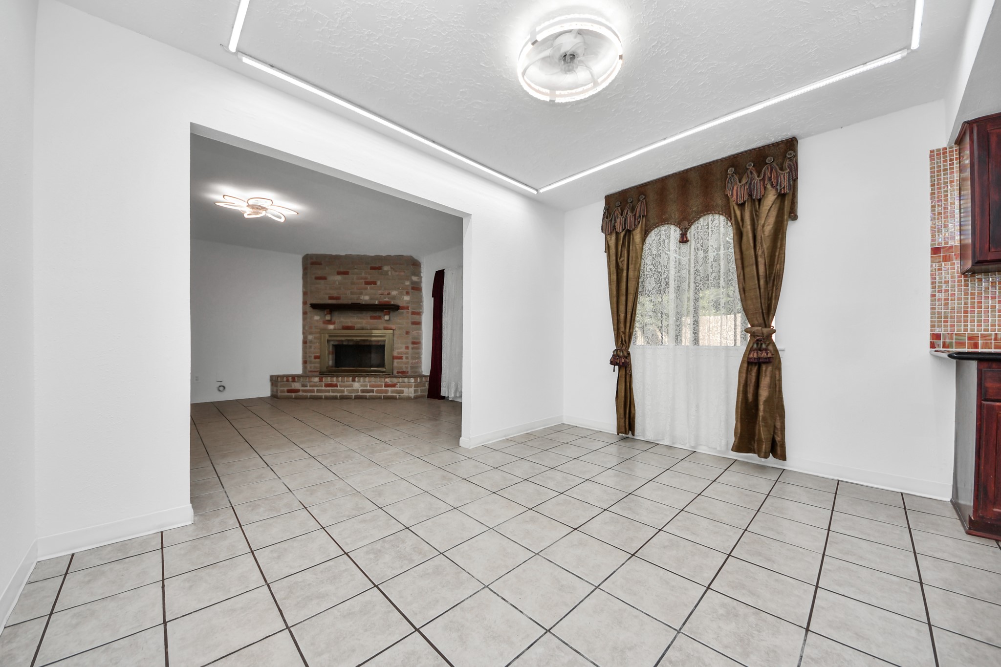8407 Rivercross Road Houston, TX 77064 - Photo 12 of 40 Gallery Image 12