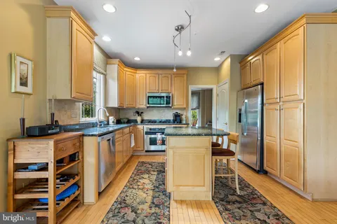 $689,000 | 1015 Riverview Lane, Conshohocken, PA 19428