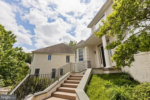 $689,000 | 1015 Riverview Lane, Conshohocken, PA 19428