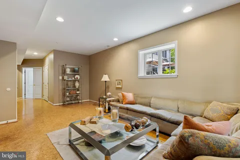 $689,000 | 1015 Riverview Lane, Conshohocken, PA 19428