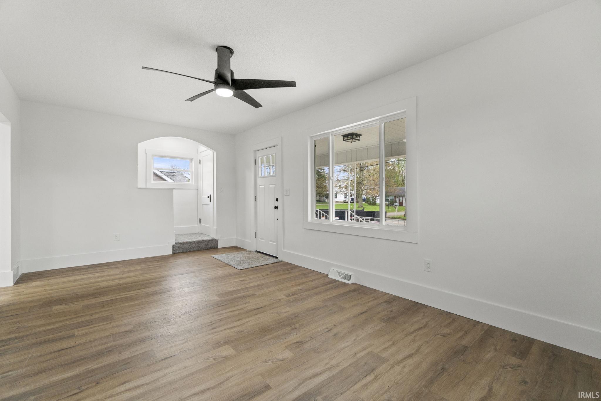 2124 West Wallen Road Fort Wayne, IN 46818 - Photo 5 of 29