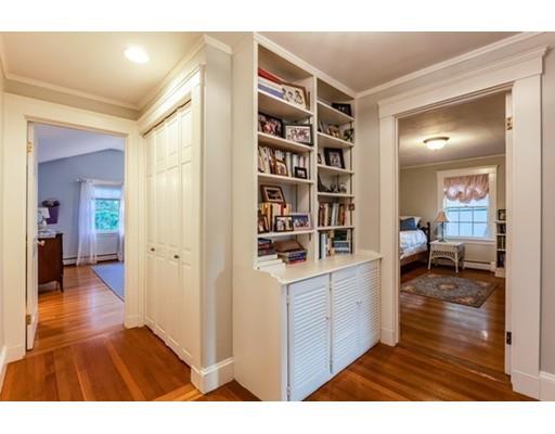 36 Pinewood Road Needham, MA 02492 - Photo 10 of 28