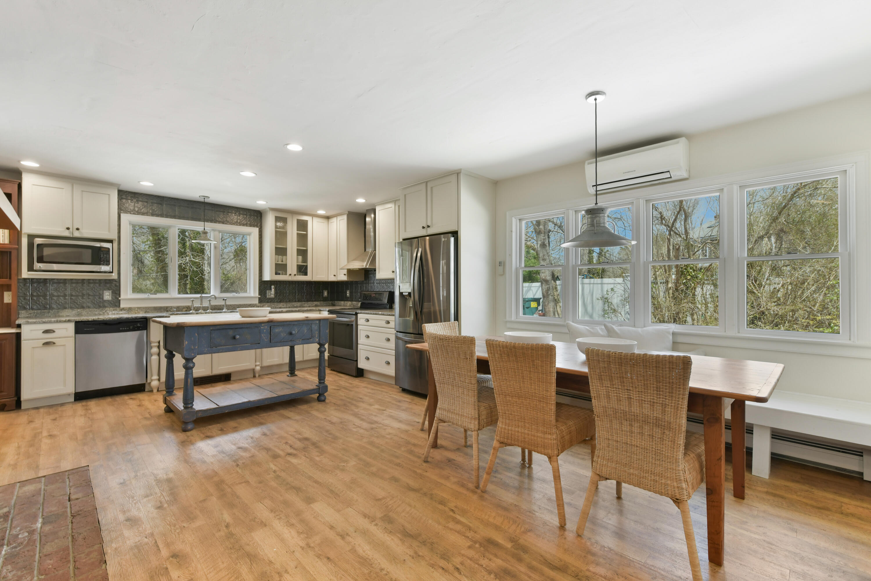 588 South Orleans Road Orleans, MA 02653 - Photo 19 of 43 Kitchen