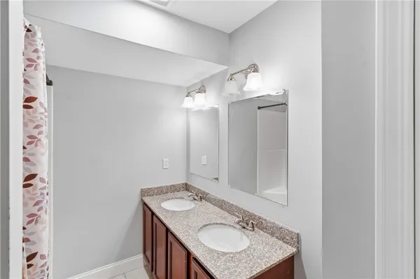 $390,000 | 9 Gray Coach Lane, Unit 911, Cranston, RI 02921