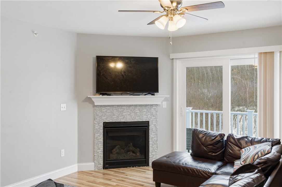 9 Gray Coach Lane, Unit 911 Cranston, RI 02921 - Photo 7 of 29