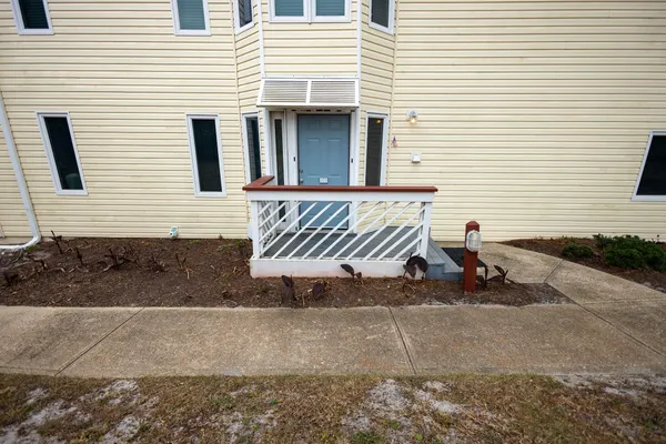$1,600 | 1100 Possum Trot Road, North Myrtle Beach, SC 29582