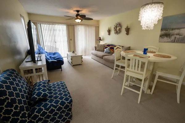 $1,600 | 1100 Possum Trot Road, North Myrtle Beach, SC 29582