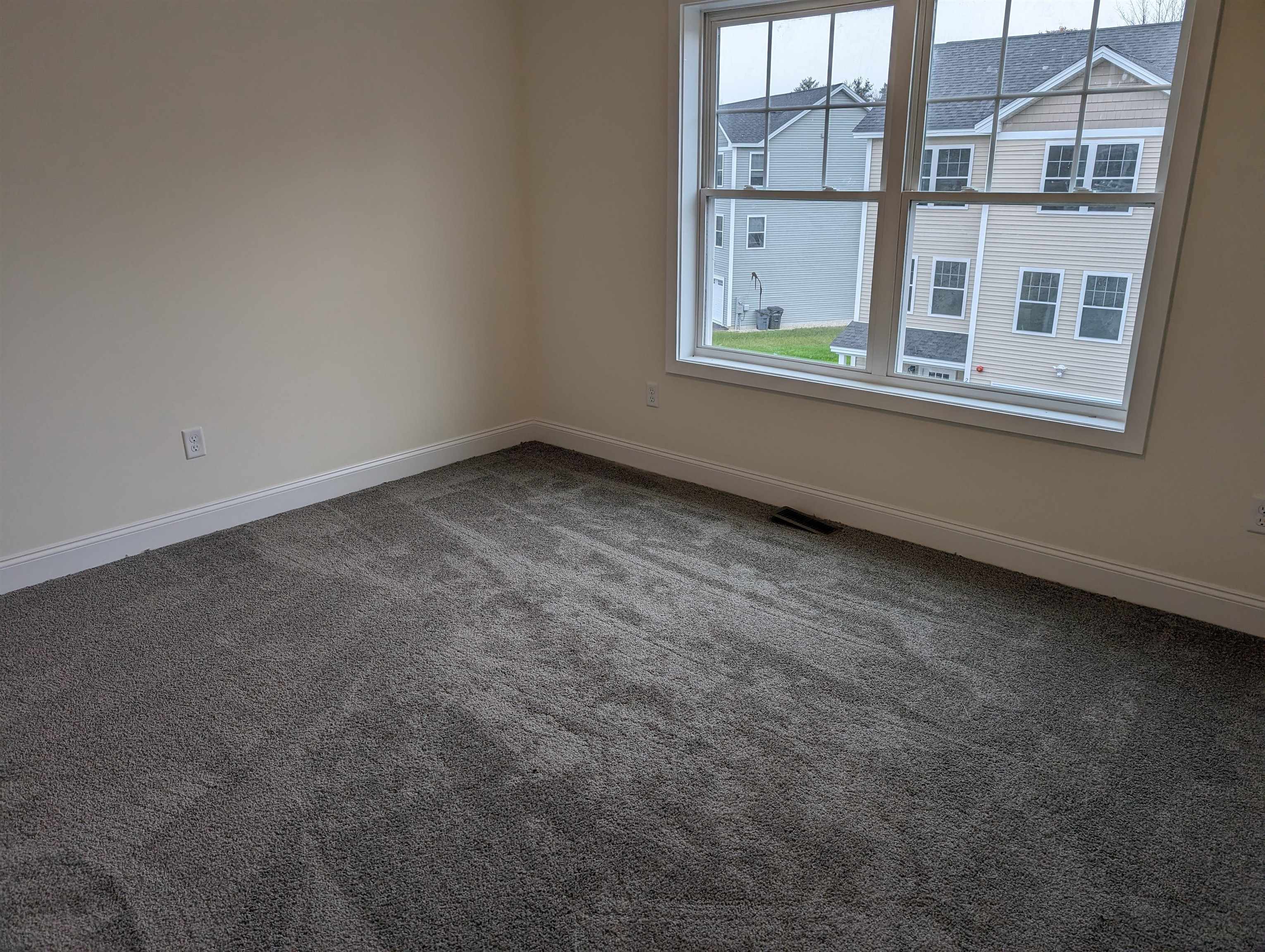 1 B Bovee Way, Unit 1B Epping, NH 03042 - Photo 4 of 21