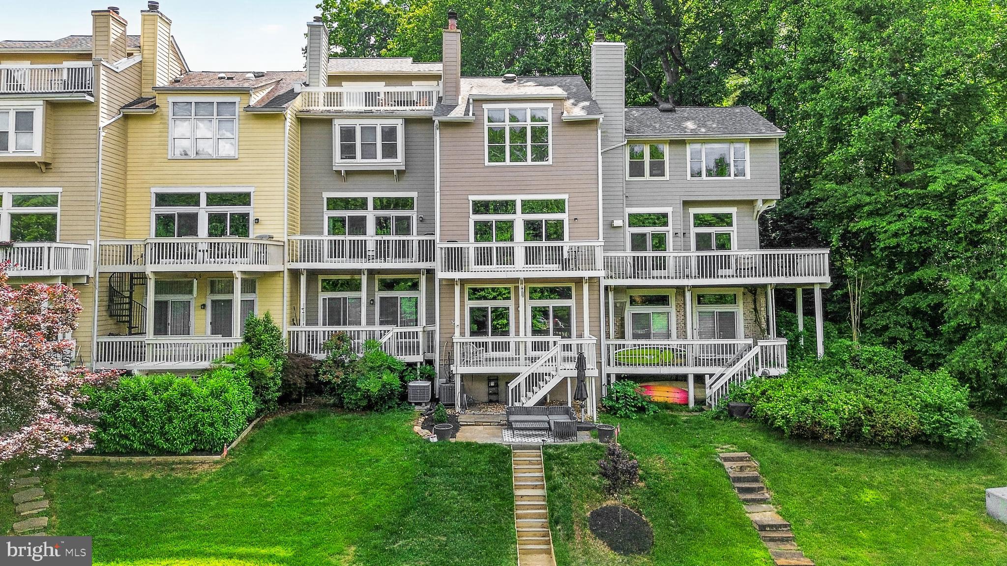 11103 Lake Chapel Lane Reston, VA 20191 - Photo 20 of 91