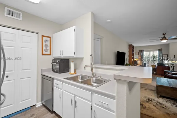 $200,000 | 897 Fording Island Road, Unit 802, Bluffton, SC 29910