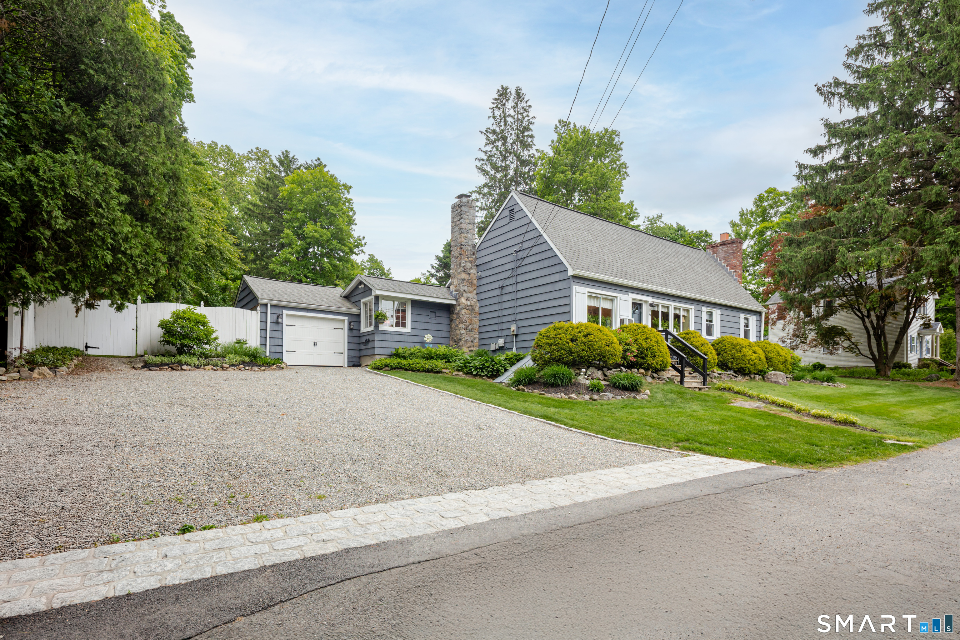 4 Kearn Road New Fairfield, CT 06812 - Photo 2 of 31