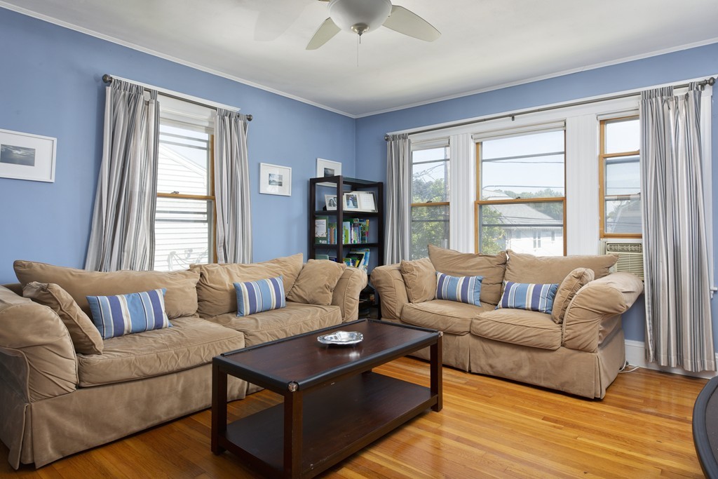 42 Garnet Road Boston, MA 02132 - Photo 5 of 11 Gallery Image 5