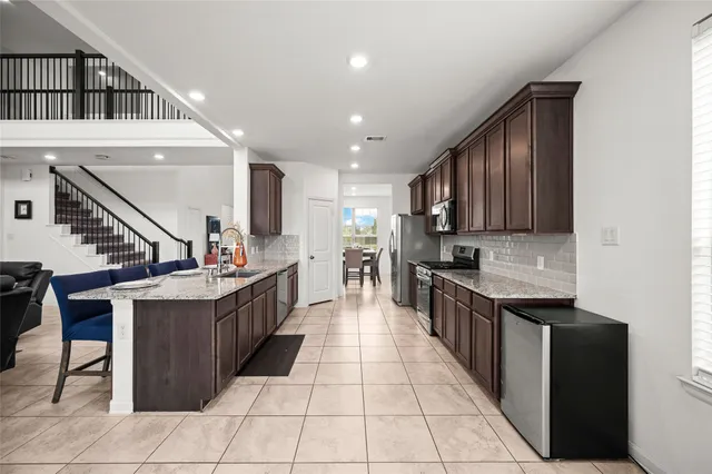 $379,500 | 3708 Castle Rock Drive, Rosenberg, TX 77469