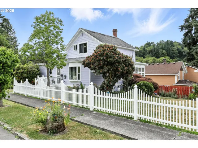 $388,000 | 318 West 1st Street, Rainier, OR 97048