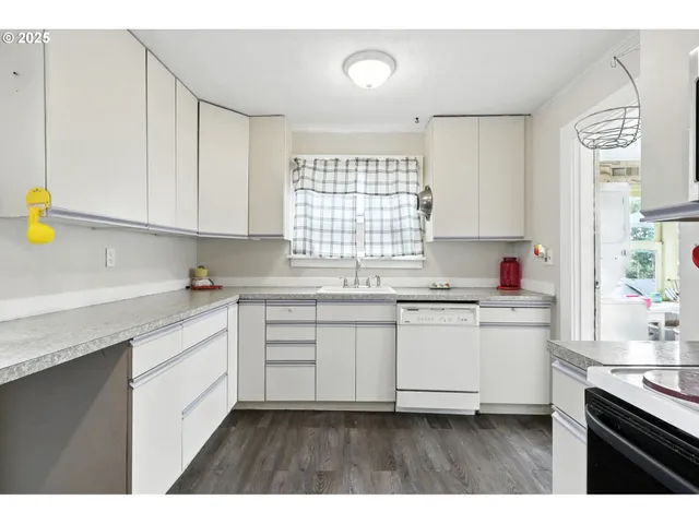 $388,000 | 318 West 1st Street, Rainier, OR 97048