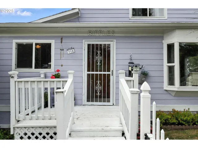 $388,000 | 318 West 1st Street, Rainier, OR 97048