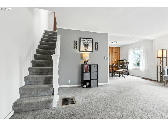 $388,000 | 318 West 1st Street, Rainier, OR 97048