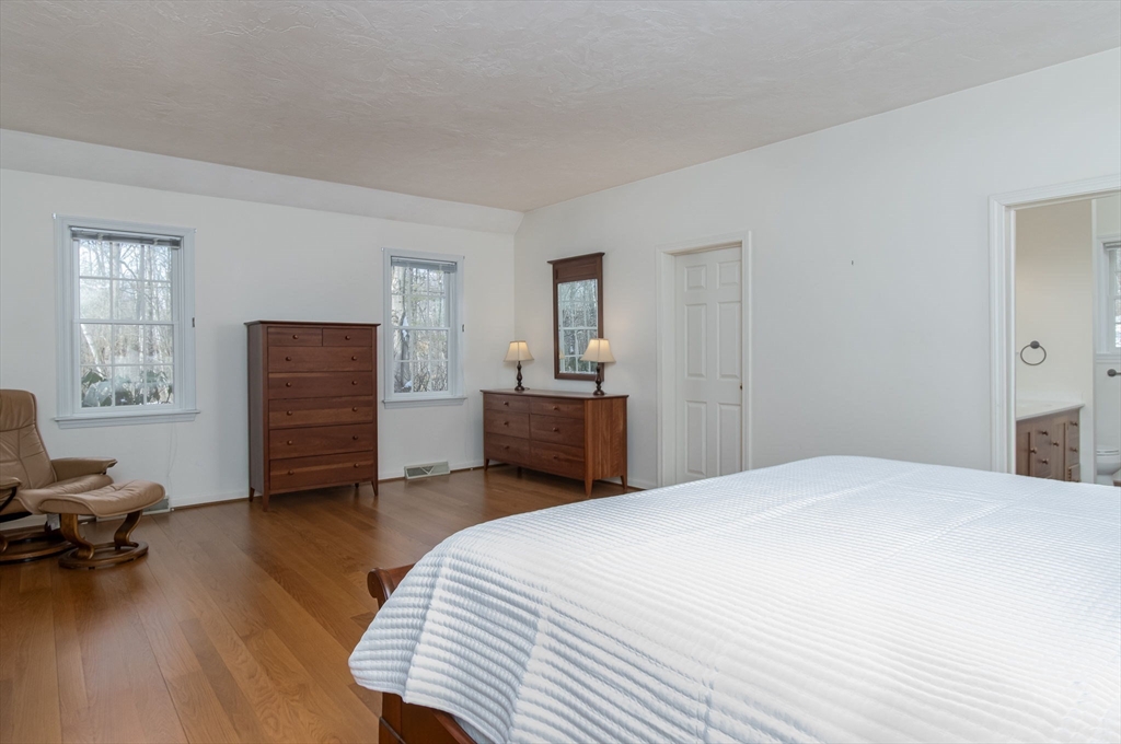 176 Whiley Road Groton, MA 01450 - Photo 25 of 38