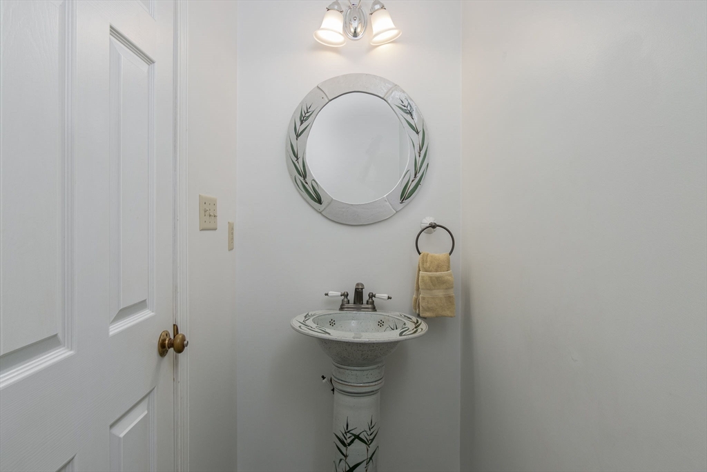 176 Whiley Road Groton, MA 01450 - Photo 31 of 38