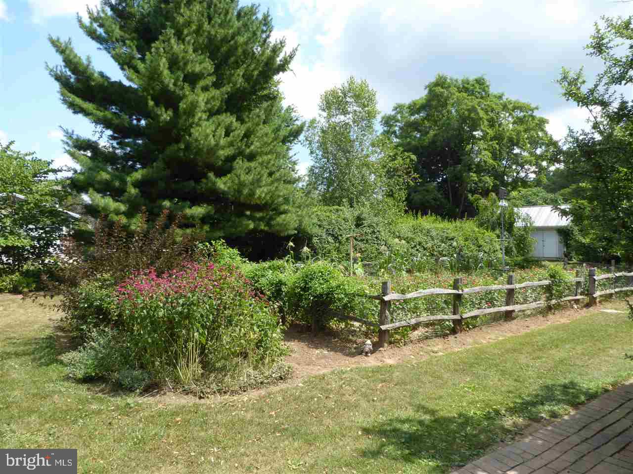 595 South Middlesex Road Carlisle, PA 17015 - Photo 5 of 25 Gallery Image 5