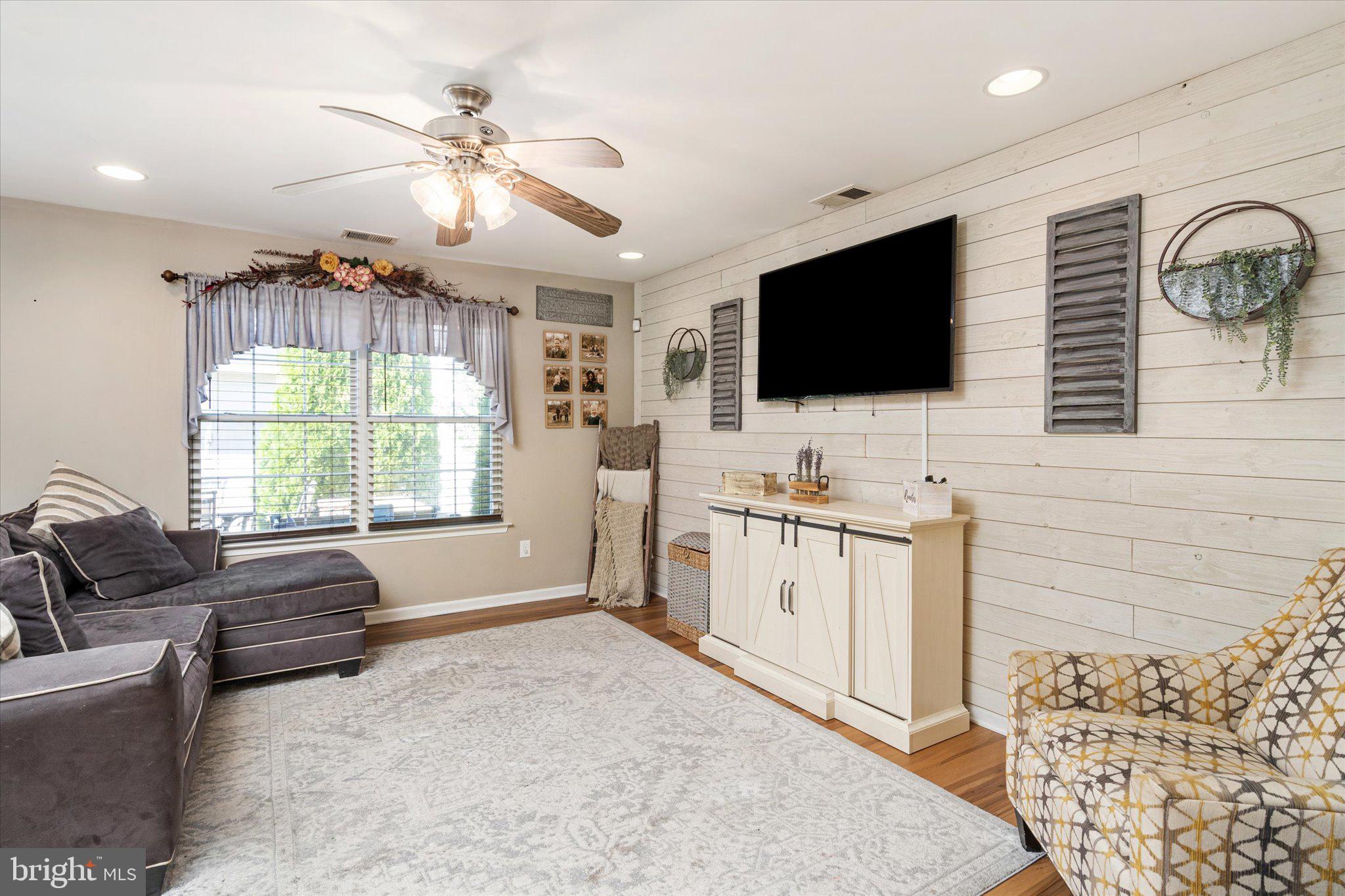 9 Juniper Drive Columbus, NJ 08022 - Photo 5 of 31